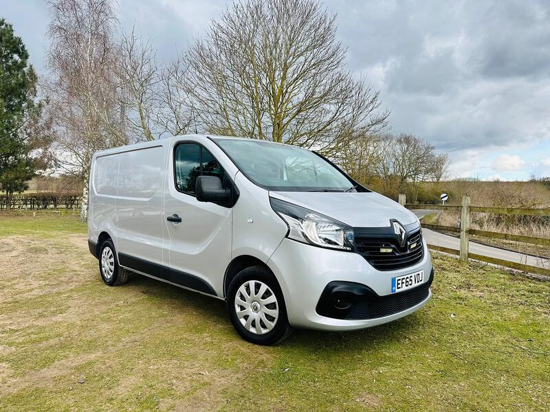 RENAULT TRAFIC