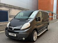 VAUXHALL VIVARO