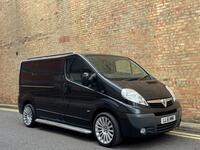 VAUXHALL VIVARO